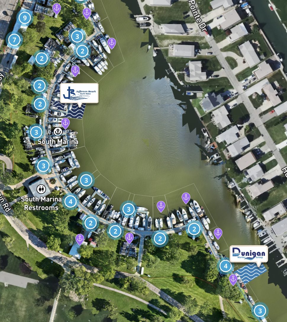 Show overview with exhibitor areas, restrooms and boat clusters